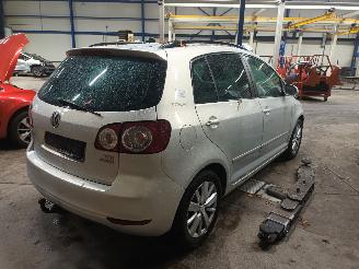 Volkswagen Golf Golf Plus (5M1/1KP) MPV 1.2 TSI BlueMOTION (CBZB) [77kW]  (11-2009/12-=
2013) picture 3
