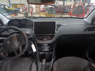 Peugeot 208 208 I (CA/CC/CK/CL) Hatchback 1.2 Vti 12V PureTech 82 (EB2F(HMZ)) [60k=
W]  (03-2012/12-2019) picture 5