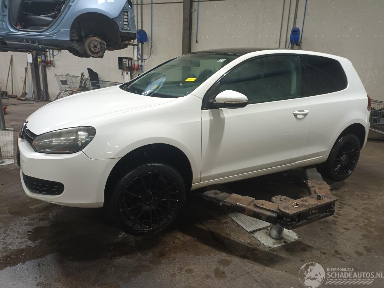 Volkswagen Golf Golf VI (5K1) Hatchback 1.4 TSI 122 16V (CAXA(Euro 5)) [90kW]  (10-200=
8/11-2012)