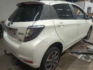 Toyota Yaris Yaris III (P13) Hatchback 1.5 16V Hybrid (1NZ-FXE) [74kW]  (03-2012/09=
-2020) picture 3