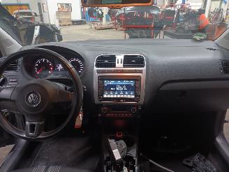 Volkswagen Polo Polo V (6R) Hatchback 1.2 TSI (CBZC(Euro 5)) [66kW]  (05-2011/05-2014)= picture 5