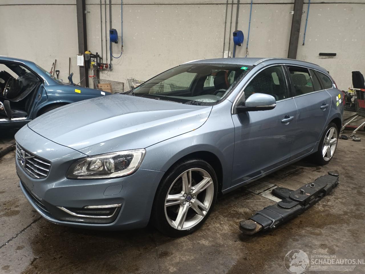 Volvo V-60 V60 I (FW/GW) Combi 2.0 D4 16V (D4204T14) [140kW]  (03-2015/05-2018)