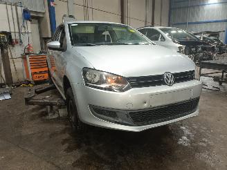 Volkswagen Polo Polo V (6R) Hatchback 1.2 12V BlueMotion Technology (CGPA(Euro 5)) [51=
kW]  (06-2009/05-2014) picture 2
