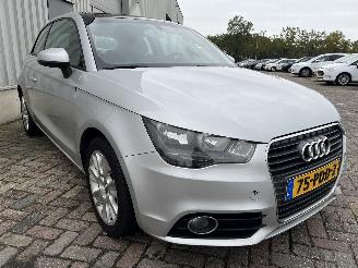 Audi A1 A1 (8X1/8XK) Hatchback 3-drs 1.4 TFSI 16V 122 (CAXA(Euro 5)) [90kW]  (=
05-2010/04-2015) picture 5