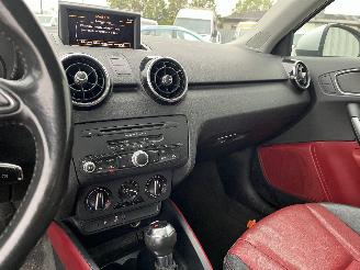 Audi A1 A1 (8X1/8XK) Hatchback 3-drs 1.4 TFSI 16V 122 (CAXA(Euro 5)) [90kW]  (=
05-2010/04-2015) picture 18