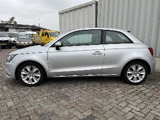 Audi A1 A1 (8X1/8XK) Hatchback 3-drs 1.4 TFSI 16V 122 (CAXA(Euro 5)) [90kW]  (=
05-2010/04-2015) picture 4
