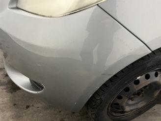 Toyota Yaris Yaris II (P9) Hatchback 1.3 16V VVT-i (2SZFE) [64kW]  (08-2005/11-2010=
) picture 9