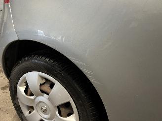 Toyota Yaris Yaris II (P9) Hatchback 1.3 16V VVT-i (2SZFE) [64kW]  (08-2005/11-2010=
) picture 8