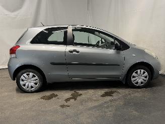 Toyota Yaris Yaris II (P9) Hatchback 1.0 12V VVT-i (1KR-FE) [51kW]  (08-2005/12-201=
1) picture 7