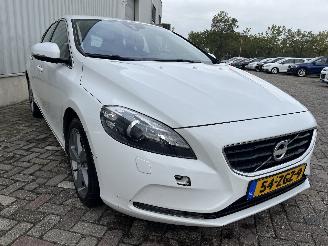 Volvo V-40 V40 (MV) Hatchback 5-drs 1.6 T3 GTDi 16V (B4164T3(Euro 5)) [110kW]  (0=
3-2012/12-2016) picture 5