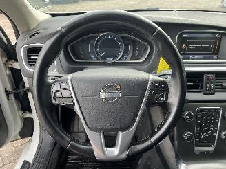 Volvo V-40 V40 (MV) Hatchback 5-drs 1.6 T3 GTDi 16V (B4164T3(Euro 5)) [110kW]  (0=
3-2012/12-2016) picture 17