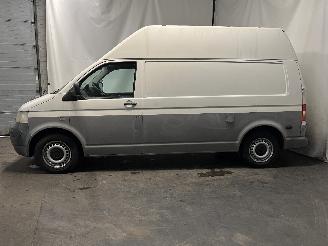 Volkswagen Transporter Transporter T5 Van 2.5 TDi (AXD) [96kW]  (04-2003/11-2009) picture 4