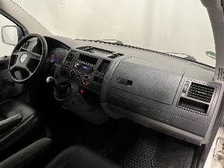 Volkswagen Transporter Transporter T5 Van 2.5 TDi (AXD) [96kW]  (04-2003/11-2009) picture 9
