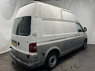 Volkswagen Transporter Transporter T5 Van 2.5 TDi (AXD) [96kW]  (04-2003/11-2009) picture 6