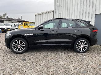 Jaguar F-Pace F-Pace SUV 2.0 D 180 16V AWD (204DTD(AJ20D4)) [132kW]  (09-2015/12-202=
5) picture 3