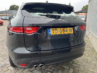 Jaguar F-Pace F-Pace SUV 2.0 D 180 16V AWD (204DTD(AJ20D4)) [132kW]  (09-2015/12-202=
5) picture 7