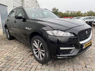Jaguar F-Pace F-Pace SUV 2.0 D 180 16V AWD (204DTD(AJ20D4)) [132kW]  (09-2015/12-202=
5) picture 5