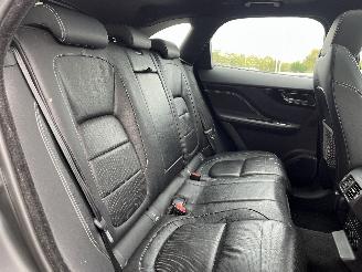 Jaguar F-Pace F-Pace SUV 2.0 D 180 16V AWD (204DTD(AJ20D4)) [132kW]  (09-2015/12-202=
5) picture 11