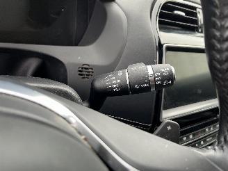 Jaguar F-Pace F-Pace SUV 2.0 D 180 16V AWD (204DTD(AJ20D4)) [132kW]  (09-2015/12-202=
5) picture 18