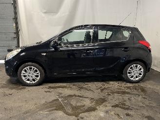 Hyundai I-20 i20 Hatchback 1.2i 16V (G4LA) [57kW]  (09-2008/12-2012) picture 7