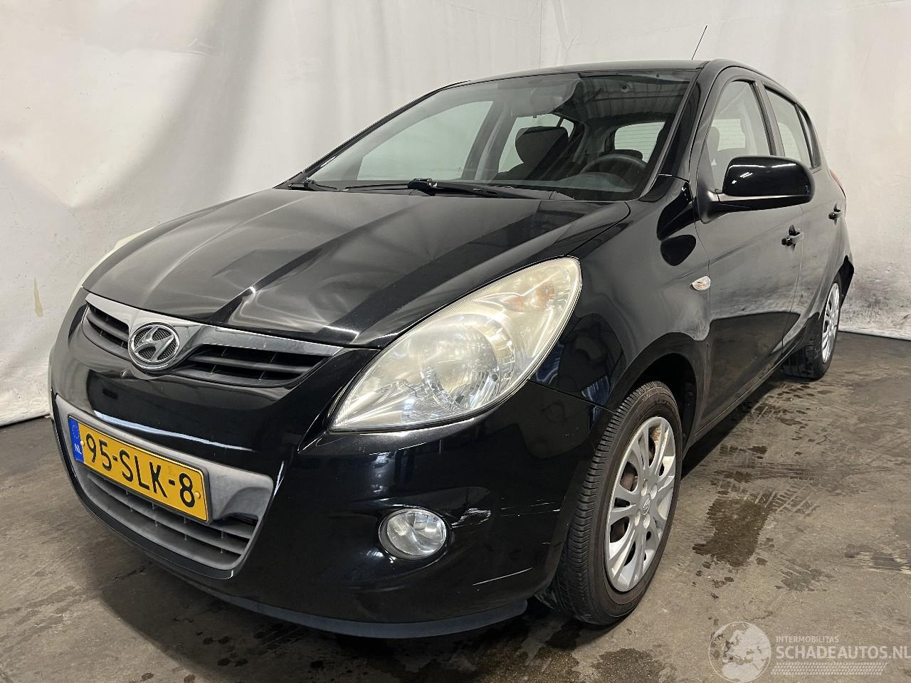 Hyundai I-20 i20 Hatchback 1.2i 16V (G4LA) [57kW]  (09-2008/12-2012)
