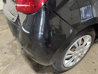Hyundai I-20 i20 Hatchback 1.2i 16V (G4LA) [57kW]  (09-2008/12-2012) picture 9