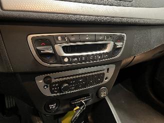 Renault Mégane Megane III Grandtour (KZ) Combi 5-drs 1.5 dCi 110 (K9K-636(K9K-A6)) [8=
1kW]  (02-2009/04-2016) picture 15