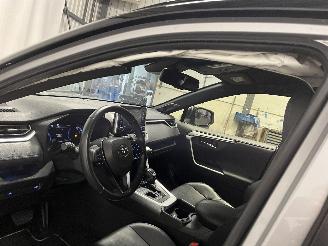 Toyota Rav-4 RAV4 (A5) Terreinwagen 2.5 Hybrid 16V (A25AFXS) [160kW]  (12-2018/...)= picture 16