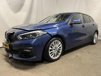 BMW 1-serie 1 serie (F40) Hatchback 120i 2.0 TwinPower 16V (B48-A20F) [131kW]  (11=
-2020/...) picture 3
