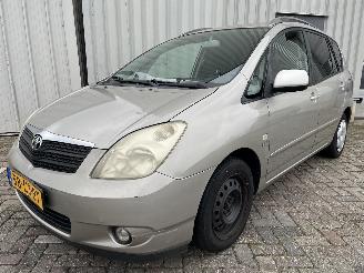 Toyota Corolla Corolla Verso (E12) MPV 1.8 16V VVT-i (1ZZFE) [99kW]  (12-2001/05-2004=
) picture 3