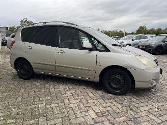 Toyota Corolla Corolla Verso (E12) MPV 1.8 16V VVT-i (1ZZFE) [99kW]  (12-2001/05-2004=
) picture 7