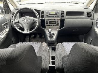 Toyota Corolla Corolla Verso (E12) MPV 1.8 16V VVT-i (1ZZFE) [99kW]  (12-2001/05-2004=
) picture 24