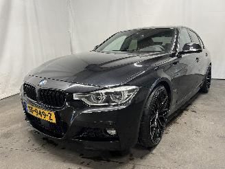 Damaged car BMW 3-serie 3 serie (F30) Sedan 330e (B48-B20A) [185kW]  (11-2015/10-2018) 2016/11