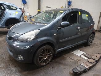 Sloopauto Toyota Aygo Aygo (B10) Hatchback 1.0 12V VVT-i (1KR-FE) [50kW]  (07-2005/05-2014) 2010/6