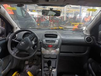 Toyota Aygo Aygo (B10) Hatchback 1.0 12V VVT-i (1KR-FE) [50kW]  (07-2005/05-2014) picture 5
