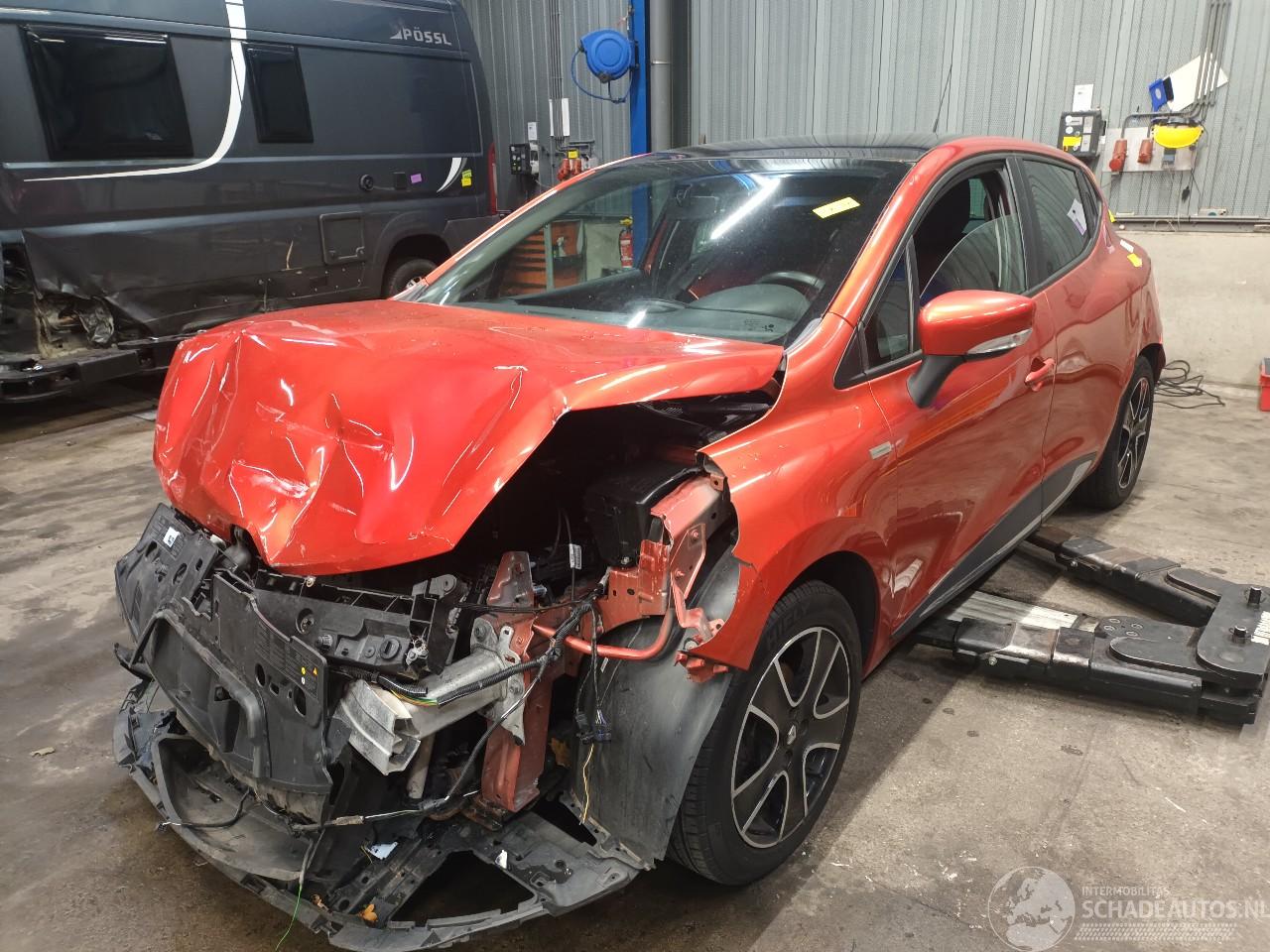 Renault Clio Clio IV (5R) Hatchback 5-drs 1.2 16V (D4F-740(D4F-D7)) [54kW]  (11-201=
2/08-2021)