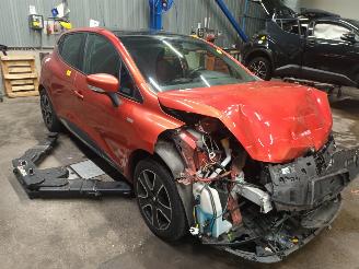 Renault Clio Clio IV (5R) Hatchback 5-drs 1.2 16V (D4F-740(D4F-D7)) [54kW]  (11-201=
2/08-2021) picture 2