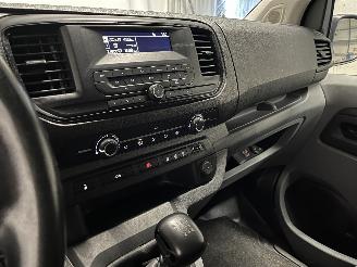 Toyota ProAce ProAce Van 1.6 D-4D 115 16V (3WZHV) [85kW]  (02-2016/04-2020) picture 20