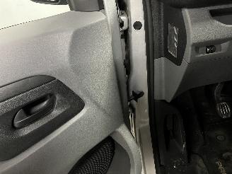 Toyota ProAce ProAce Van 1.6 D-4D 115 16V (3WZHV) [85kW]  (02-2016/04-2020) picture 15