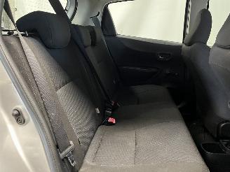 Toyota Yaris Yaris III (P13) Hatchback 1.5 16V Hybrid (1NZ-FXE) [74kW]  (03-2012/09=
-2020) picture 28