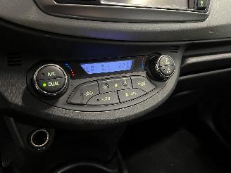 Toyota Yaris Yaris III (P13) Hatchback 1.5 16V Hybrid (1NZ-FXE) [74kW]  (03-2012/09=
-2020) picture 33
