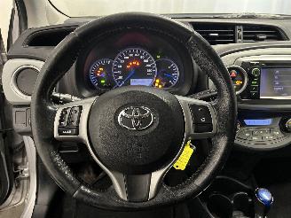 Toyota Yaris Yaris III (P13) Hatchback 1.5 16V Hybrid (1NZ-FXE) [74kW]  (03-2012/09=
-2020) picture 31