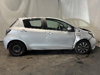 Toyota Yaris Yaris III (P13) Hatchback 1.5 16V Hybrid (1NZ-FXE) [74kW]  (03-2012/09=
-2020) picture 6