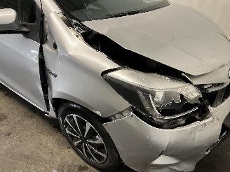 Toyota Yaris Yaris III (P13) Hatchback 1.5 16V Hybrid (1NZ-FXE) [74kW]  (03-2012/09=
-2020) picture 7