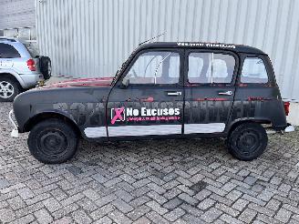 Renault 4 4 Hatchback 5-drs 1.1 GTL (688-712(688-D7)) [25kW]  (06-1978/06-1990) picture 4