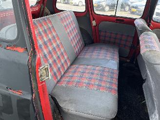 Renault 4 4 Hatchback 5-drs 1.1 GTL (688-712(688-D7)) [25kW]  (06-1978/06-1990) picture 17