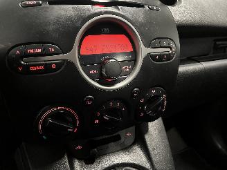 Mazda 2 2 (DE) Hatchback 1.3 16V S-VT (ZJ46) [55kW]  (10-2007/06-2015) picture 20