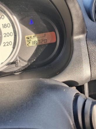 Mazda 2 2 (DE) Hatchback 1.3 16V S-VT (ZJ46) [55kW]  (10-2007/06-2015) picture 2