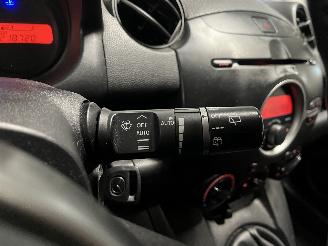 Mazda 2 2 (DE) Hatchback 1.3 16V S-VT (ZJ46) [55kW]  (10-2007/06-2015) picture 22