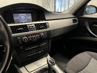 BMW 3-serie 3 serie (E90) Sedan 320i 16V (N43-B20A) [125kW]  (09-2007/10-2011) picture 16